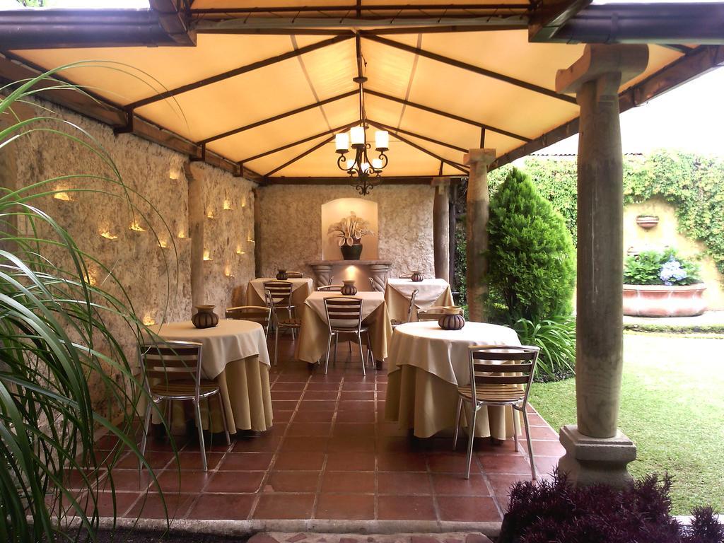 Hostal Villa Toscana Guatemala City ภายนอก รูปภาพ