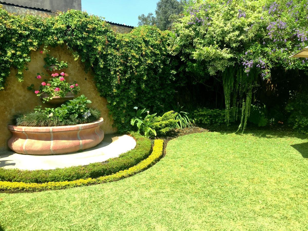 Hostal Villa Toscana Guatemala City ภายนอก รูปภาพ