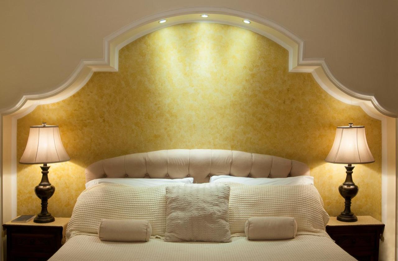 Hostal Villa Toscana Guatemala City ภายนอก รูปภาพ